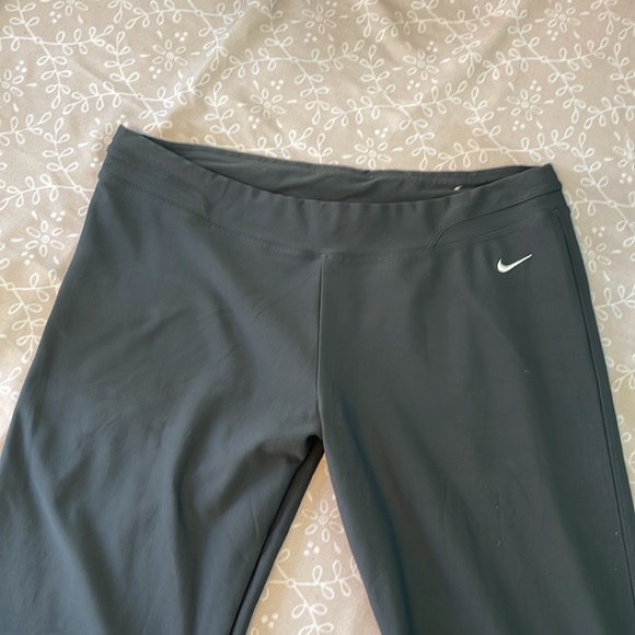 Nike Dri-Fit bootcut leggings grey size L - Picture 7 of 7